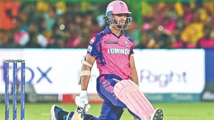 RCB batsman picked the name of this left-handed batsman as the 