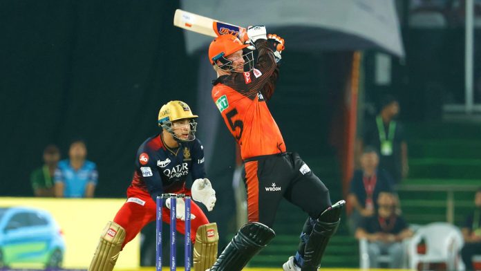 Heinrich Klaasen's century against the RCB lifts the SRH to 186/5