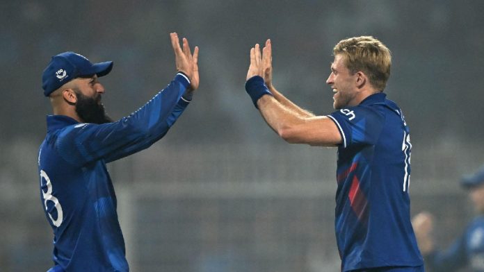 England defeats Pakistan by 93 runs as bowlers Ben Stokes and others shine