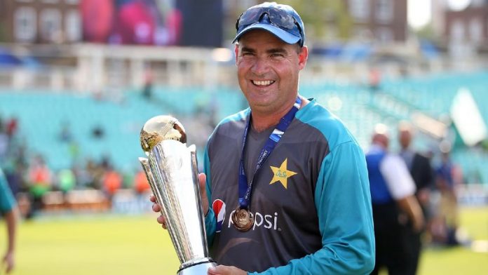 Mickey Arthur and Bradburn resign from Pakistan cricket