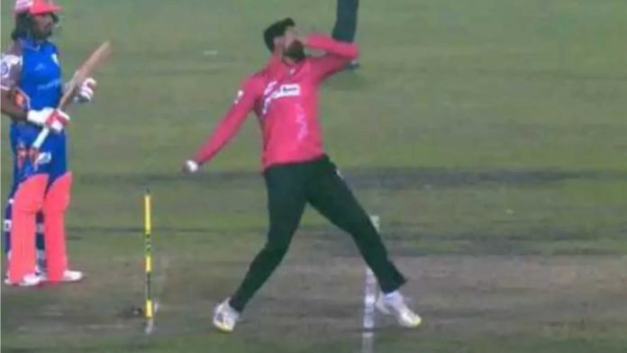 Shoaib Malik leaves Bangladesh T20 League days after sparking a debate with three no balls in one over