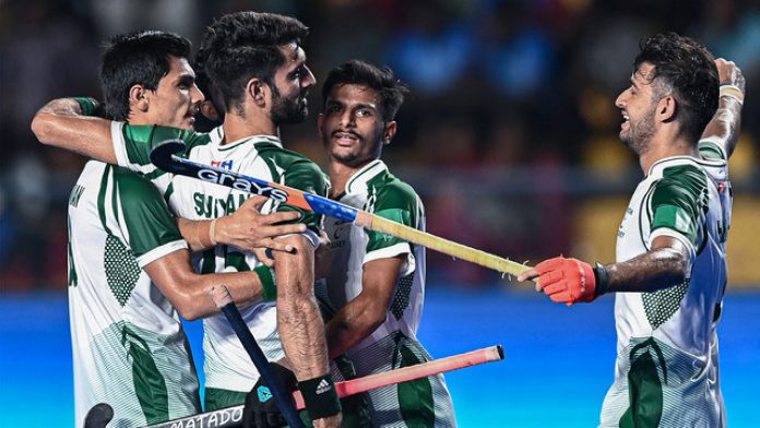 Senior players argue with management, there is no salary, no medical benefits for six months in Pakistani hockey