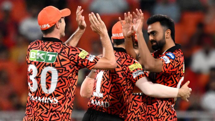 Sunrisers Hyderabad Win by Two Runs Against Punjab Kings