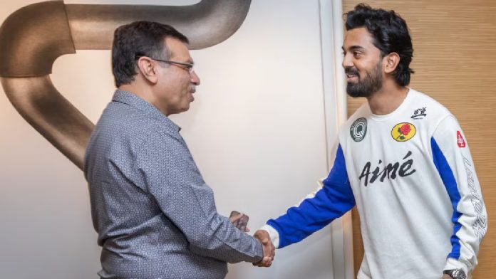 One week after the ugly 'public outburst' viral video, Sanjiv Goenka and KL Rahul share a warm hug