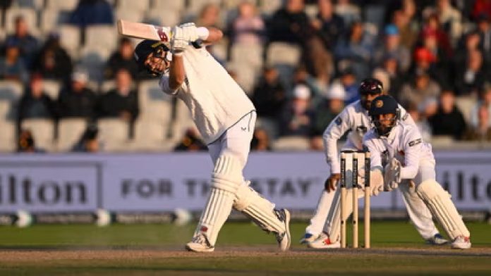 In the first test, Joe Root leads England to victory over Sri Lanka