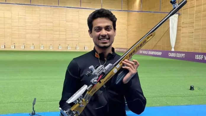 Swapnil Kusale wins bronze in 50m rifle 3 Positions event, India's 3rd medal at the Games