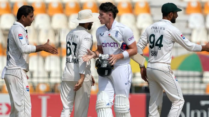 Spinner makes a comeback as England finalizes their playing lineup for the series finale against Pakistan