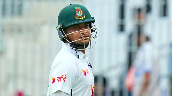 Supporters of Shakib Al Hasan demonstrate in Dhaka before the home test series against South Africa