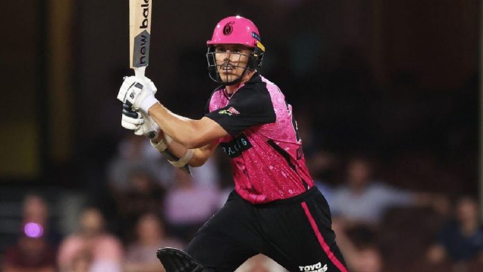 Ben Dwarshuis' huge six against Will Sutherland in the 2024–25 BBL is a huge hit at the SCG