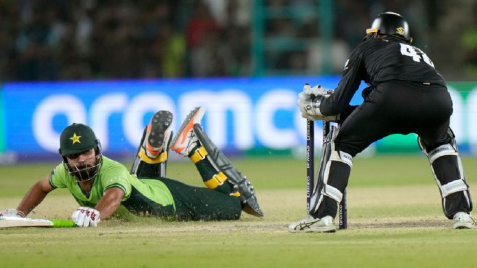 In the Champions Trophy 2025 opening match, New Zealand defeats Pakistan by 60 runs