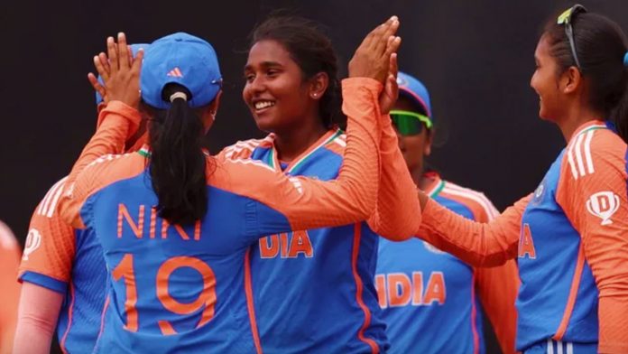 India defeats South Africa by 9 wickets in the final to retain the Women's U19 T20 World Cup title